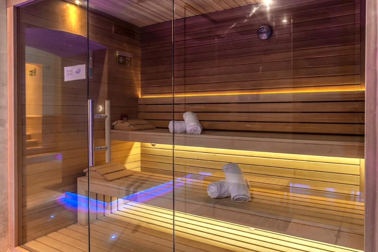 Accademia Club & Hotel 3*