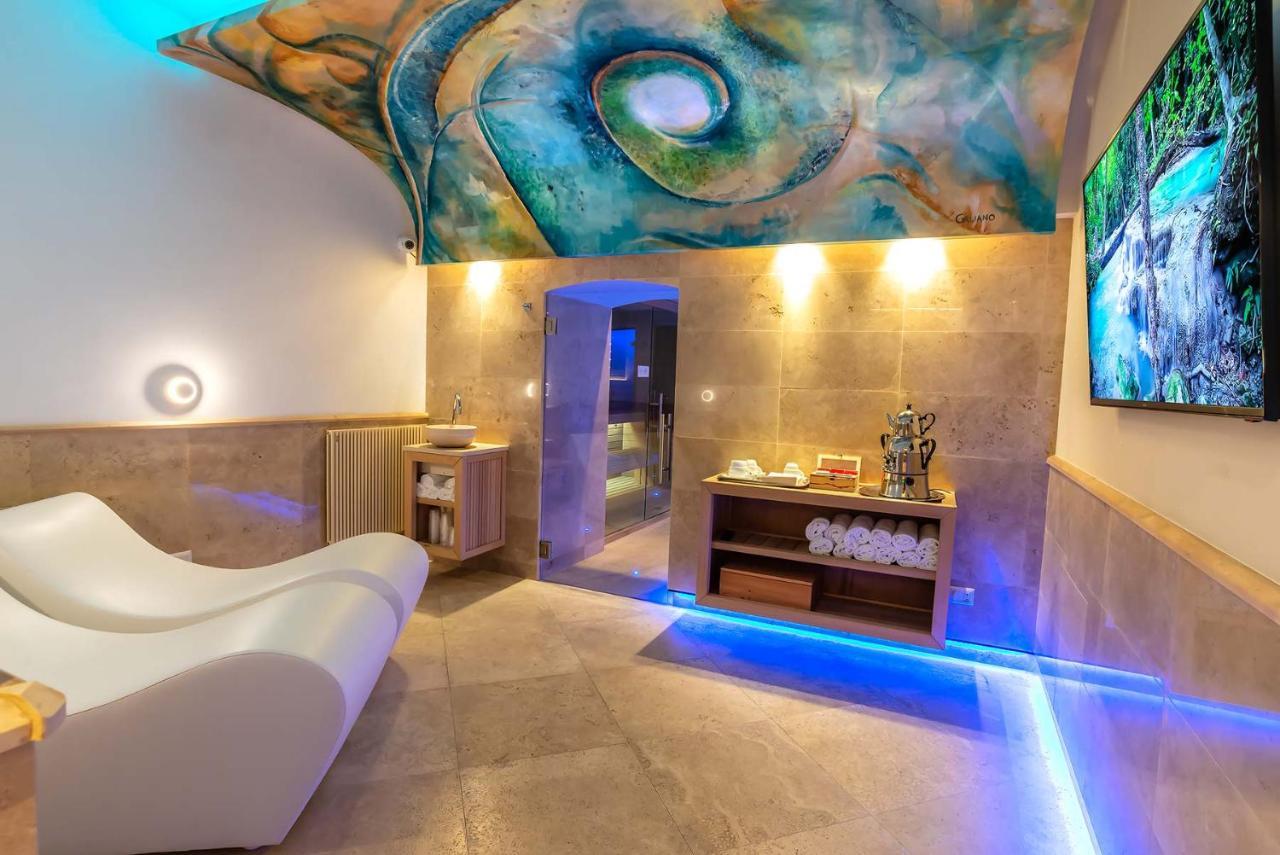 Accademia Club & Hotel 3*